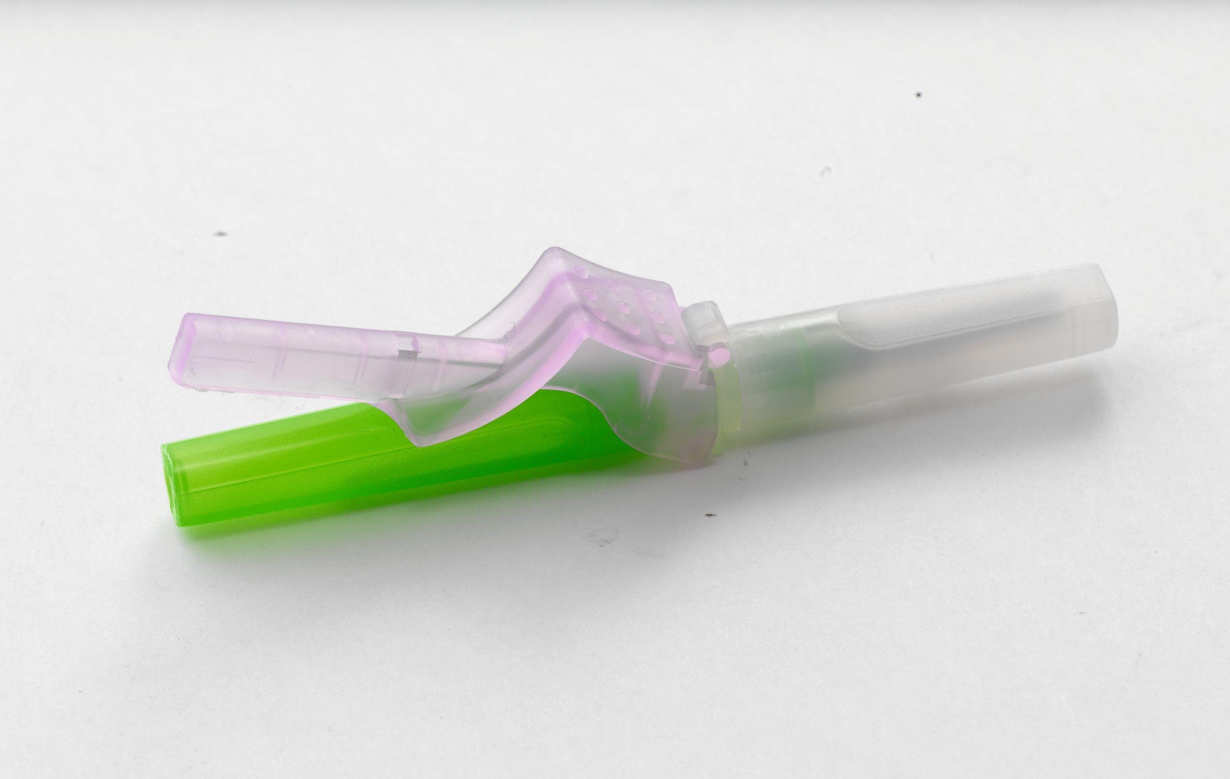 BD Vacutainer Eclipse Sicherheitskanüle AP 48 0,80x32mm 21G grün z.Blutentnahme