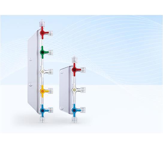 Fresenius Kabi AG Hahnbanksystem 3-fach PSU mehrfarbig AP 50 mit Leitung 140cm