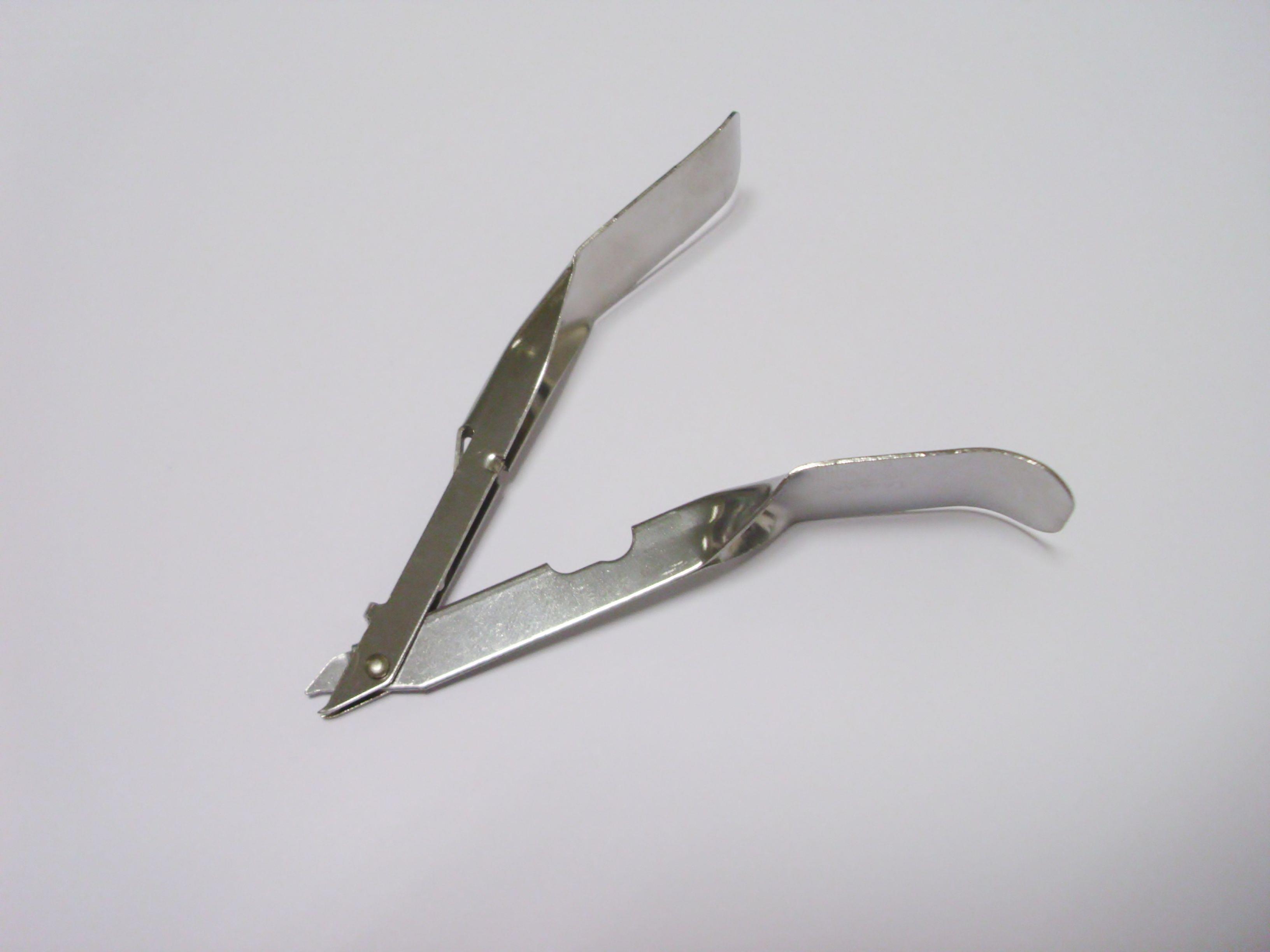 ENTRHAL MEDICAL GMBH ClinaStar Einmal-Klammerentferner AP 44 9,5cm, einzeln steril